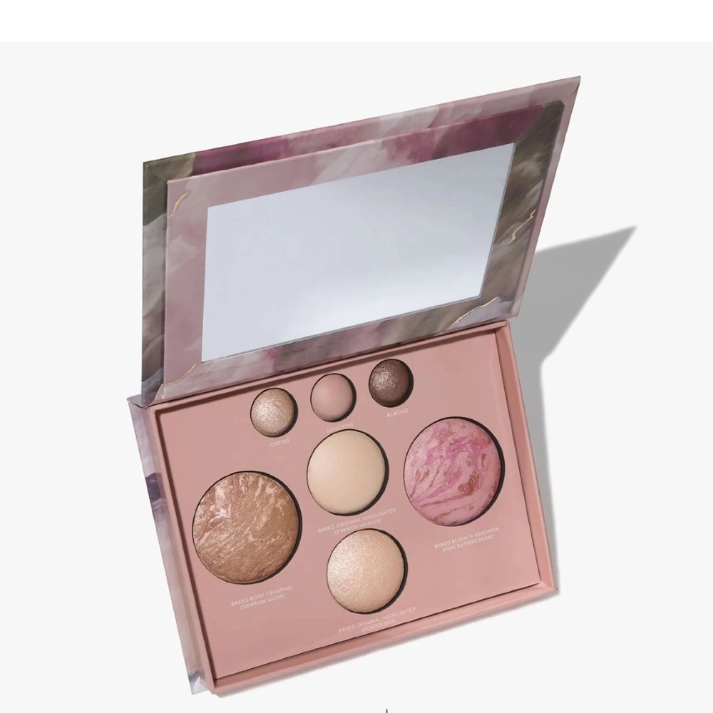 NWT Laura Geller baked full face basics palette - Picture 2 of 11
